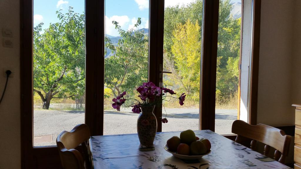 Studio Barcelonnette Ubaye, Provence Enchastrayes Екстериор снимка