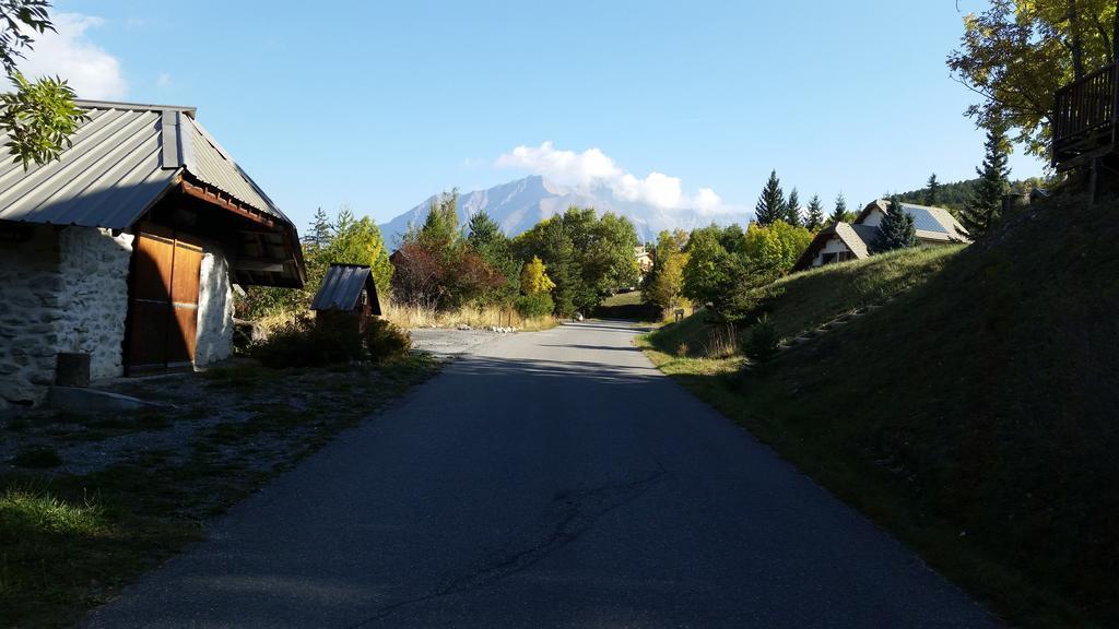Studio Barcelonnette Ubaye, Provence Enchastrayes Екстериор снимка