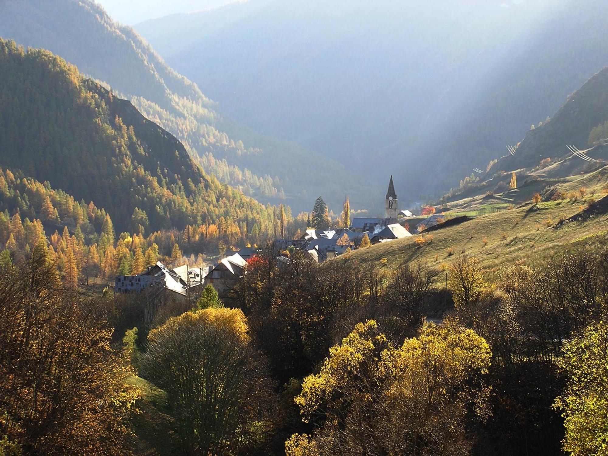 Studio Barcelonnette Ubaye, Provence Enchastrayes Екстериор снимка
